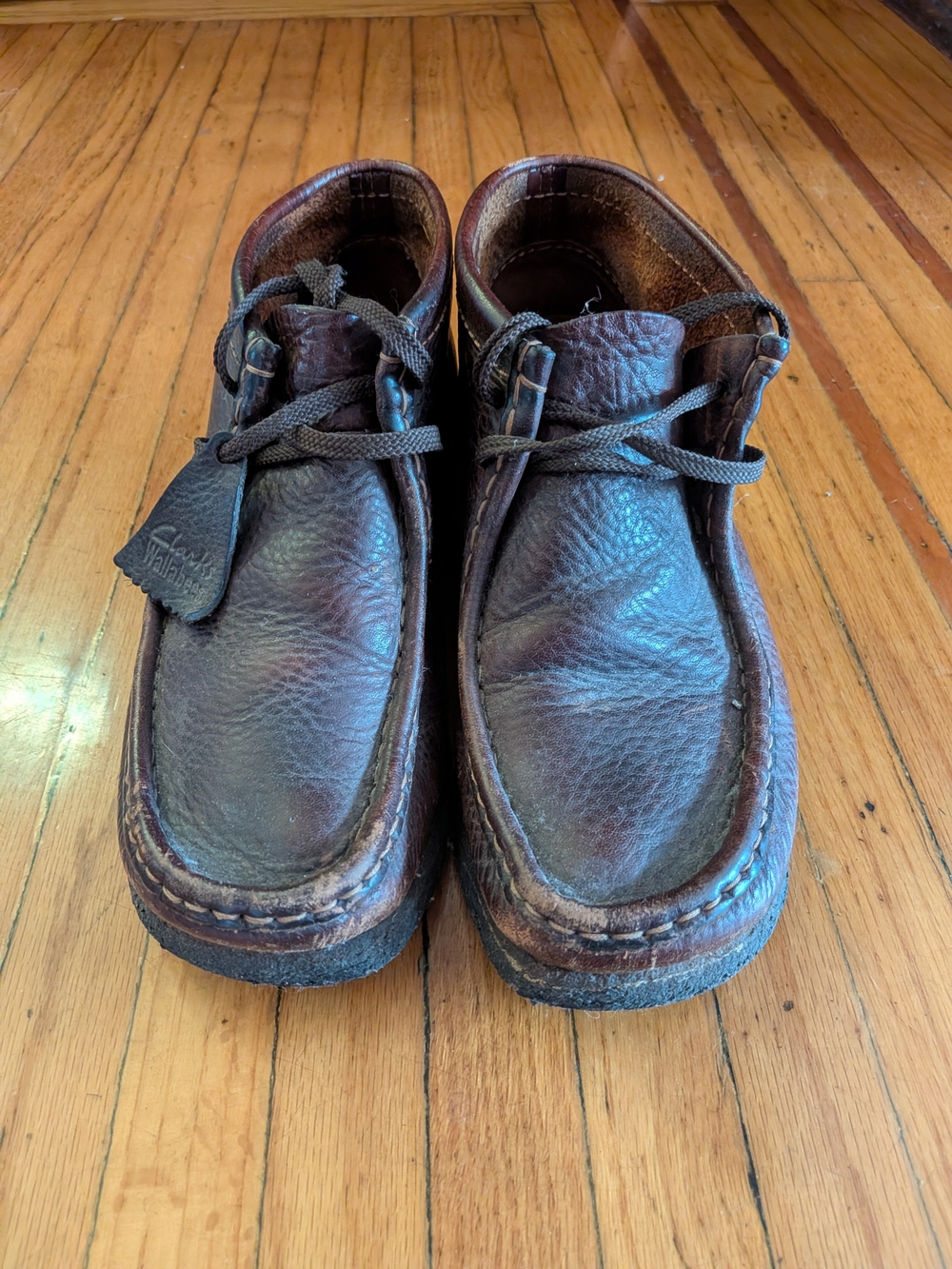 Clarks Men’s Dark Brown Leather Chukka Wallabee Boots